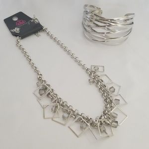 Necklace, earrings & Bracelet Silver Womens Set